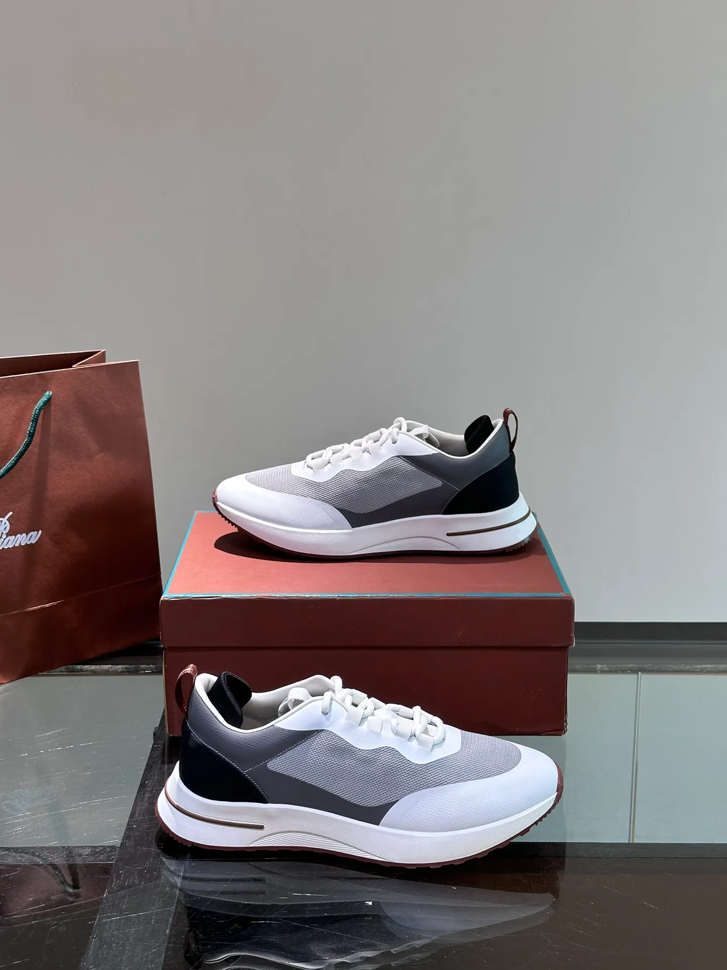 Men's Men's Shoes 💰p560 "Loro Men's Shoes 💰piana" niche Loro classic jogging shoes, men's lace-up casual shoes and sneakers, high-quality lightweight and comfortable fabrics, suitable for outdoor leisure, the color scheme is young and energetic, and it looks great with sportswear or casual suits! Size: 39-45 (46 customized)